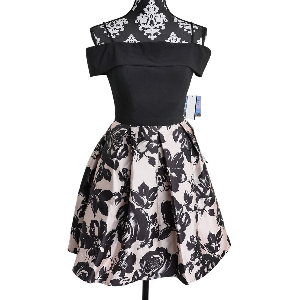 Women's Pale Pink/Black Off Shoulder Skater Floral Mini Dress - Sz 3